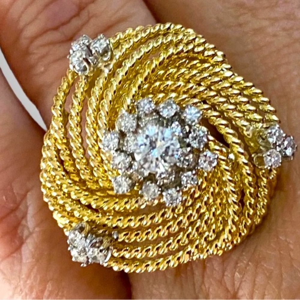 GORGEOUS 18k Yellow Gold BIG AND BOLD Diamond STATEMENT Ring Size 7